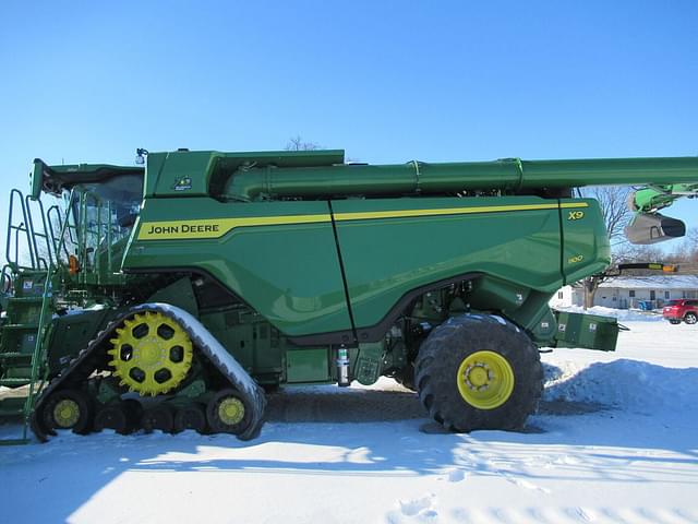 Image of John Deere X9 1100 equipment image 3