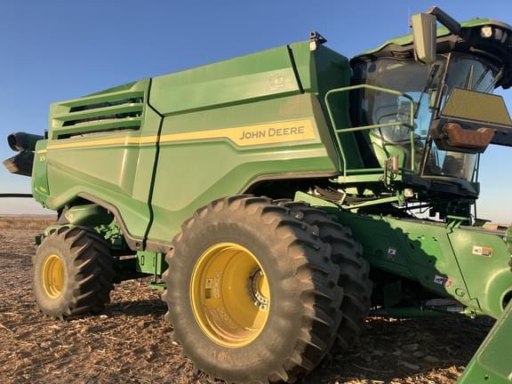 Image of John Deere X9 1100 Image 0