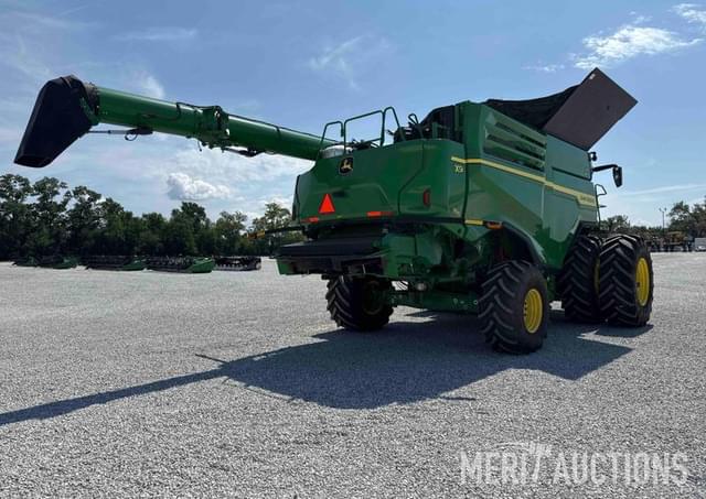 Image of John Deere X9 1100 equipment image 4