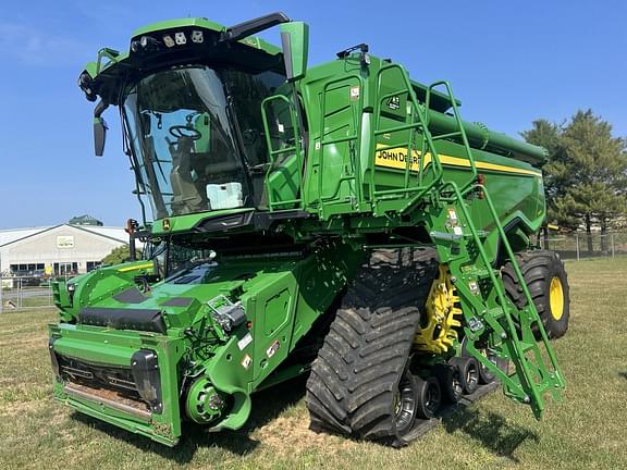 Image of John Deere X9 1100 equipment image 4