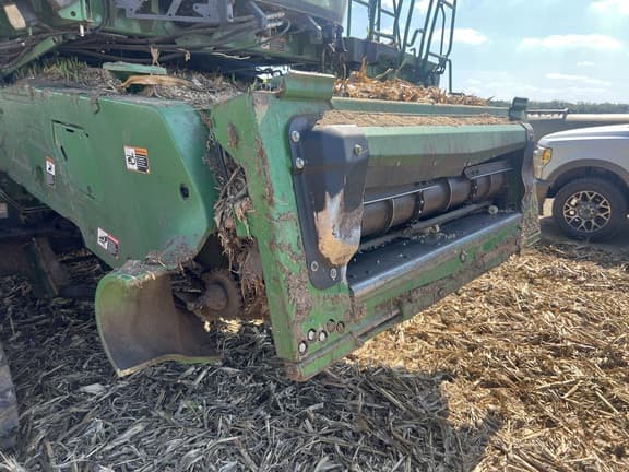 Image of John Deere X9 1100 equipment image 4