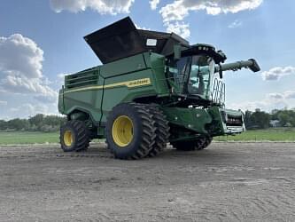 Image of John Deere X9 1100 Primary image