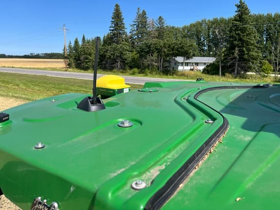 Image of John Deere X9 1100 equipment image 4