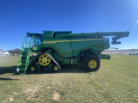 Image of John Deere X9 1100 equipment image 3