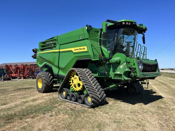 2022 John Deere X9 1100 Equipment Image0