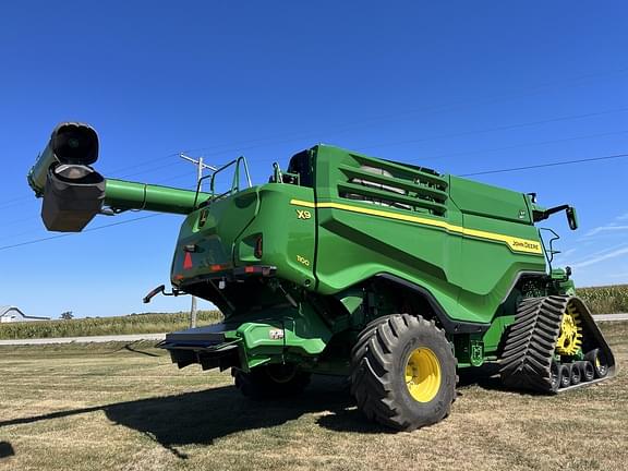 Image of John Deere X9 1100 equipment image 2