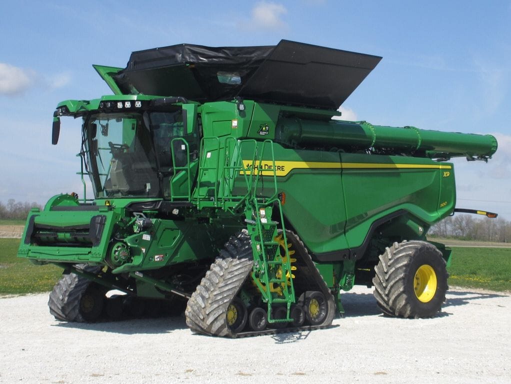 2022 John Deere X9 1100 Equipment Image0