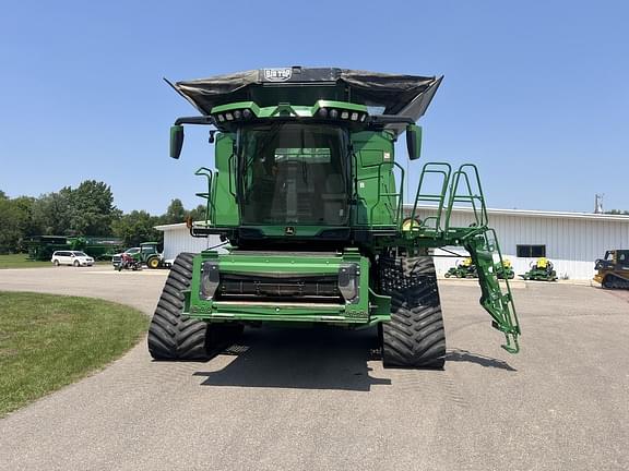 Image of John Deere X9 1100 equipment image 3