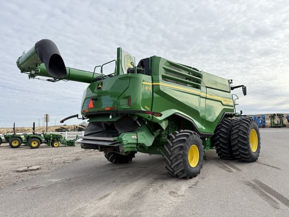 Image of John Deere X9 1100 equipment image 4