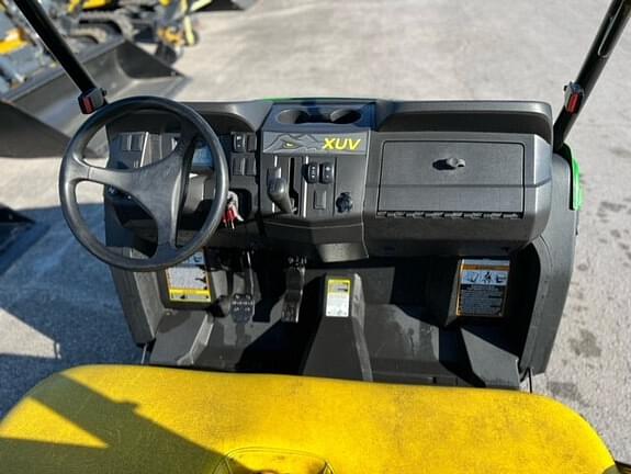 Image of John Deere XUV 560E equipment image 1