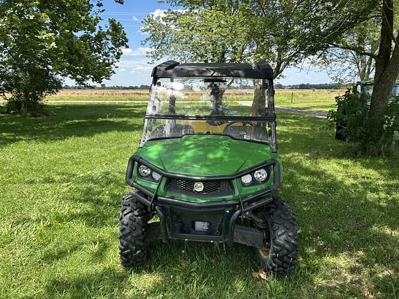 Image of John Deere XUV 560E equipment image 1