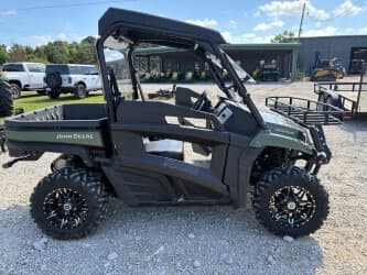 Image of John Deere XUV 590M equipment image 3