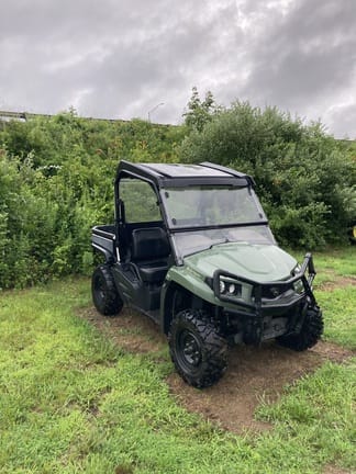 2022 John Deere XUV 590M Equipment Image0