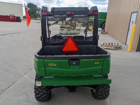 Image of John Deere XUV 590M equipment image 4