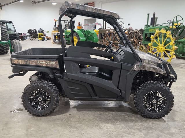 Image of John Deere XUV 590M equipment image 3