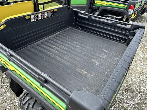 Image of John Deere XUV 825M S4 equipment image 4