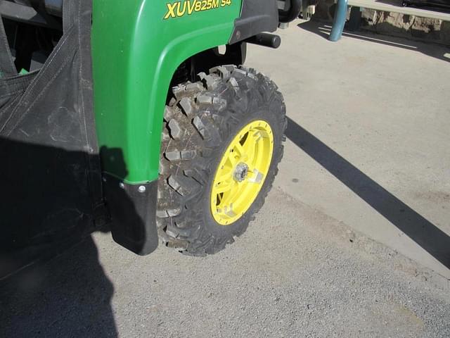 Image of John Deere XUV 825M S4 equipment image 3