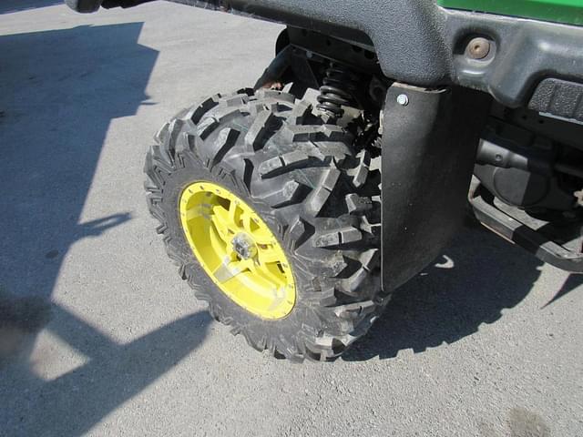 Image of John Deere XUV 825M S4 equipment image 2