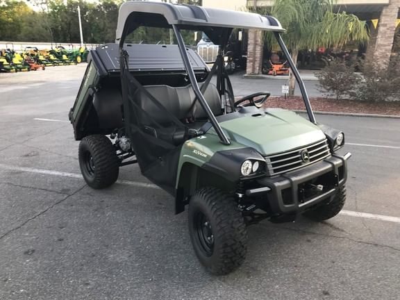 2025 John Deere Gator XUV 835E Equipment Image0