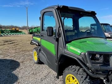 Main image John Deere XUV 835M