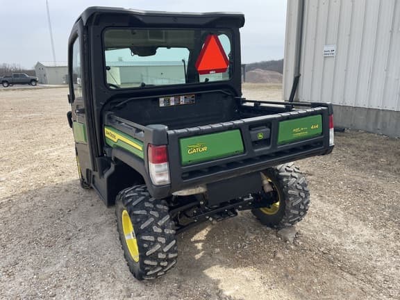 Image of John Deere XUV 835M equipment image 2