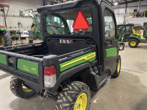 Image of John Deere XUV 835M equipment image 3
