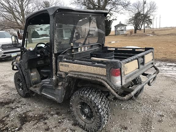 Image of John Deere XUV 835M equipment image 2