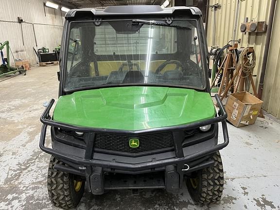 Image of John Deere XUV 835M equipment image 2