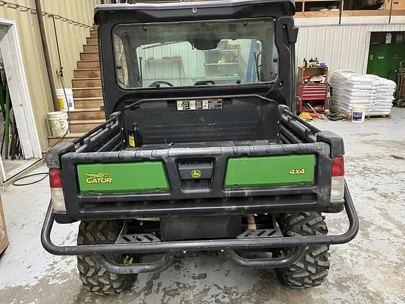 Image of John Deere XUV 835M equipment image 4