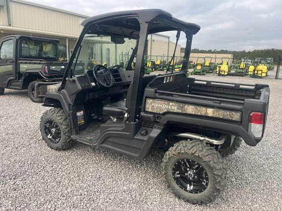 Image of John Deere XUV 835M equipment image 3
