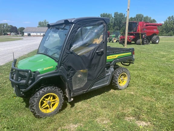 2022 John Deere XUV 835M Equipment Image0
