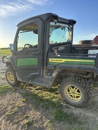Image of John Deere XUV 835M equipment image 3