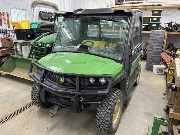 Image of John Deere XUV 835M equipment image 4