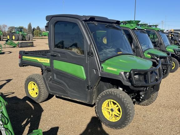 Image of John Deere XUV 835M Primary image