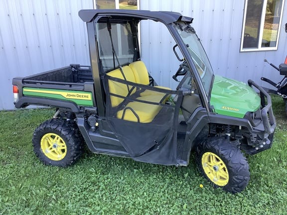 2022 John Deere XUV 835M Equipment Image0