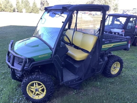 Image of John Deere XUV 835M equipment image 2