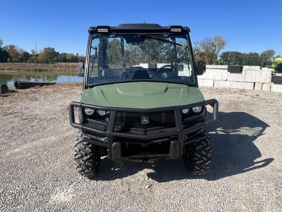 Image of John Deere XUV 835M equipment image 4