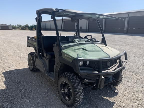 Image of John Deere XUV 835M equipment image 1