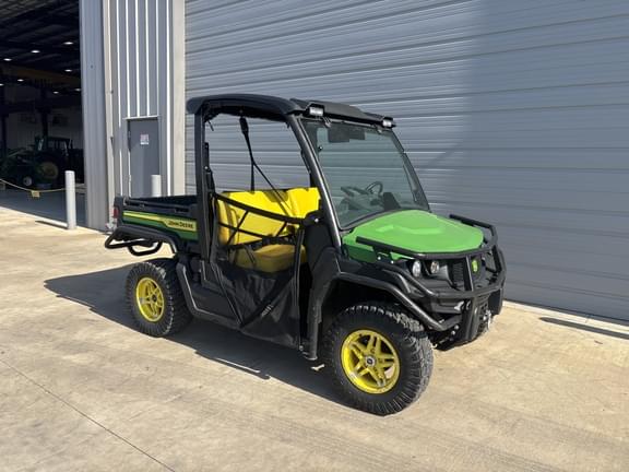 Image of John Deere XUV 835M equipment image 4