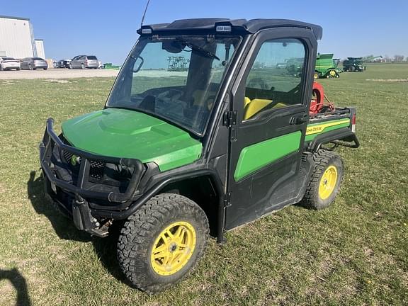 Image of John Deere XUV 835M Primary image