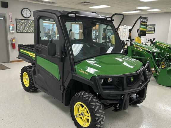 Image of John Deere XUV 835M equipment image 1
