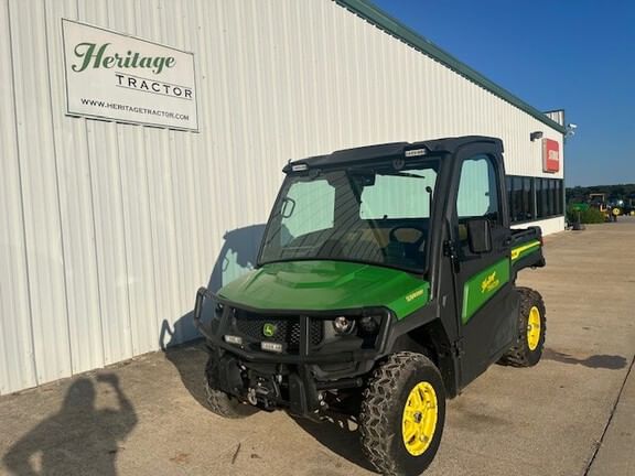 2022 John Deere XUV 835M Equipment Image0