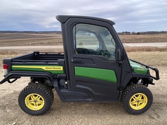 Image of John Deere XUV 835M equipment image 3