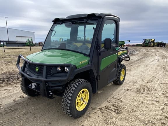 Image of John Deere XUV 835M Primary image