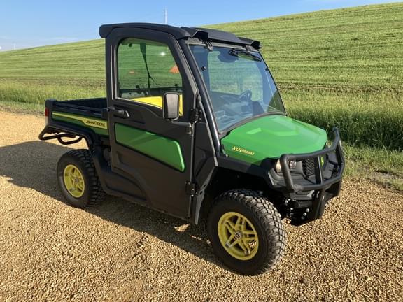 Image of John Deere XUV 835M equipment image 3