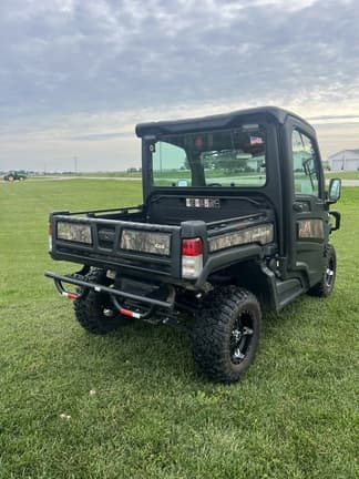 Image of John Deere XUV 835M equipment image 2