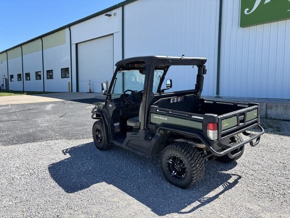 Image of John Deere XUV 835M equipment image 3