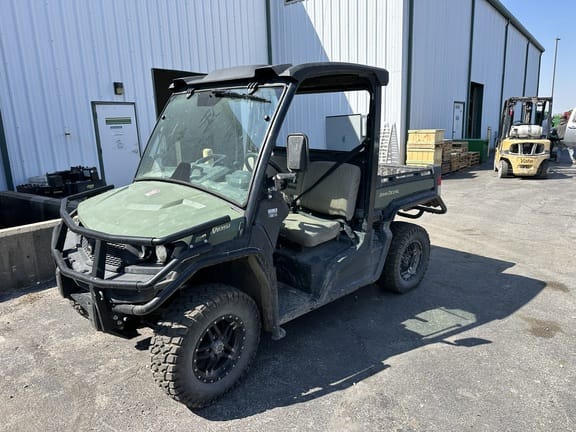 2022 John Deere XUV 835M Equipment Image0