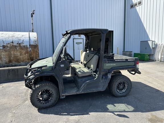 Image of John Deere XUV 835M equipment image 1