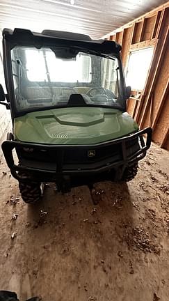 Image of John Deere XUV 835M equipment image 2